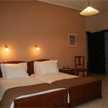 Villa C & C Дельфы Экстерьер фото
